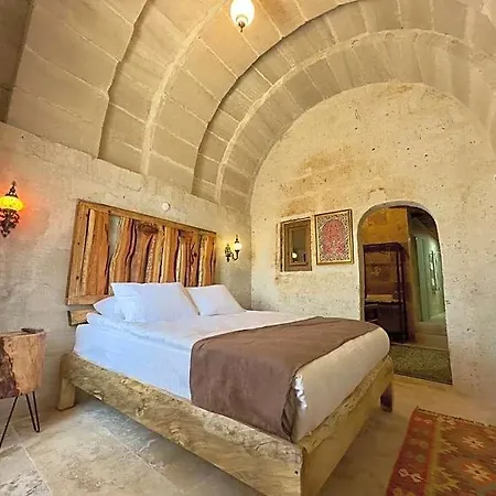 Almula Cave 5* Аванос