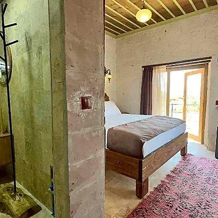 Almula Cave 5*